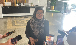 Niat Baik Rudy Mas'ud untuk Menanggung Biaya Kursi Pijat dan Akuarium Laut Masih Dikaji Biro Umum