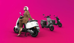 Polytron Fox-200, Motor Listrik di Bawah 15 Juta yang Bisa Jalan Sampai 80 km!