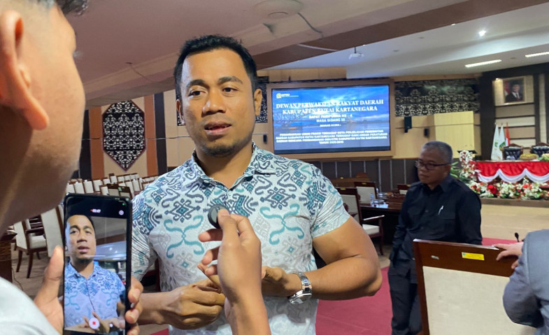 Kagetnya Anggota DPRD Ketika Bupati Kukar Belum Restui Raperda Pengembangan Pesantren