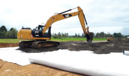 Mengenal Geocomposite, Inovasi Material yang Bekerja Dua Kali Lipat untuk Memperkuat Lapisan Tanah!