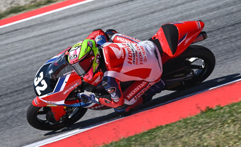 Ramadhipa Impresif, Melesat Raih Podium Perdana di Moto3 Junior Barcelona