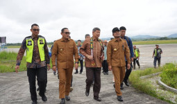 Rudy-Seno Tampil Kompak saat Menyambut Kedatangan Hashim Sujono Djojohadikusumo bersama Dirut PLN