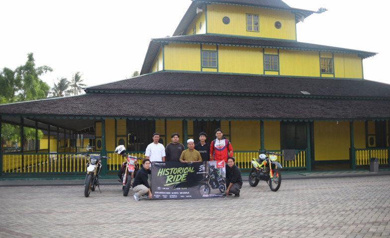 Jelajah Tempat Bersejarah di Samarinda, Astra Motor Kaltim 2 Gelar Hystorical Ride