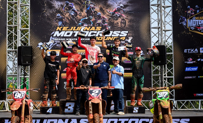 Raih Podium Perdana, Valrossi dan CRF250R Melesat di Kejurnas Motocross Bekasi