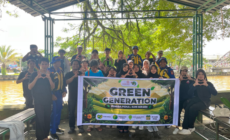 Mahasiswa Jadi Motor Perubahan, Aksi Hijau Gaungkan Kepedulian terhadap Sungai Karang Mumus