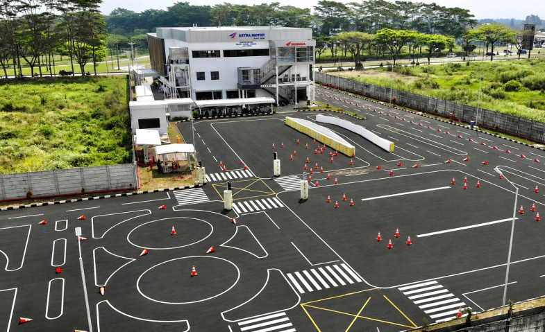 Melihat Sirkuit Astra Motor Safety Riding Center di Bukit Semarang Baru
