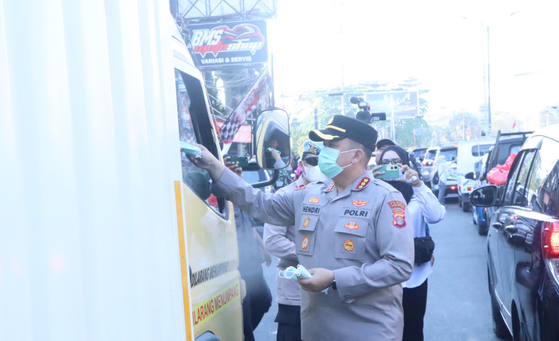 10 Ribu Masker Gratis Dibagikan untuk Lindungi Warga dari Kabut Asap di Samarinda
