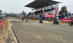 Astra Motor Kaltim 2 Dukung Penuh Pengembangan Dunia Balap di Kejurnas Motoprix Putaran 4 Region C Kalimantan