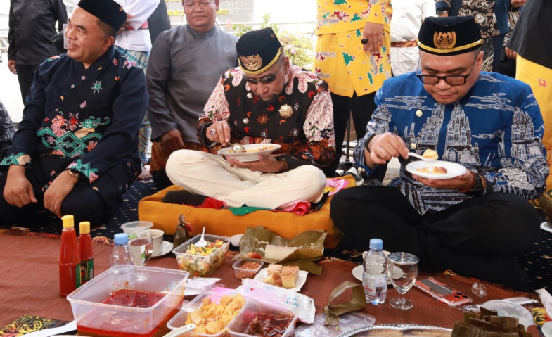 Beseprah Erau Adat Kutai 2026 Simbol Kebersamaan Raja dan Rakyat Kutai