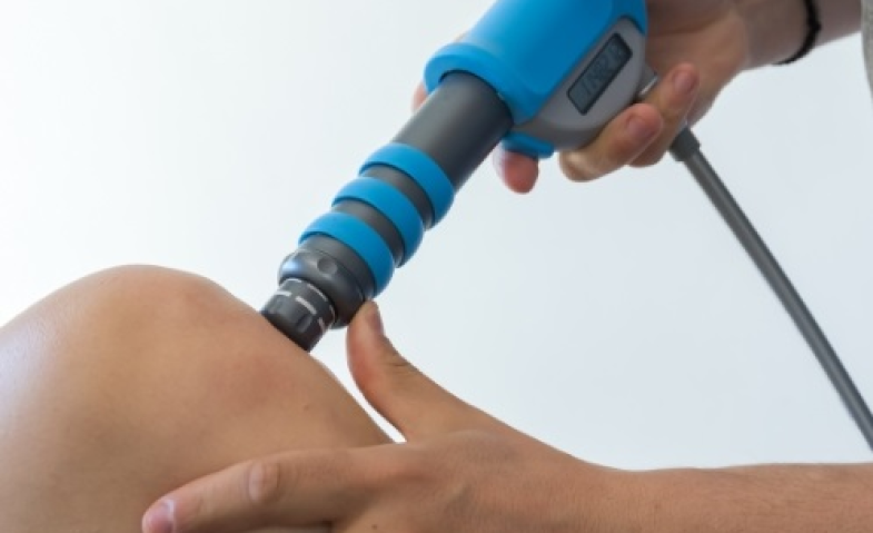 Gerak Bebas Tanpa Nyeri: Kenali Terapi Shockwave untuk Keluhan Otot dan Sendi hingga Pemulihan Pasca Pacemaker
