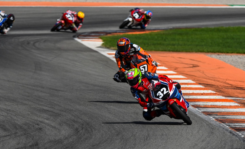 Melaju di FP Valencia, Ramadhipa Tembus Enam Besar Moto3 Junior