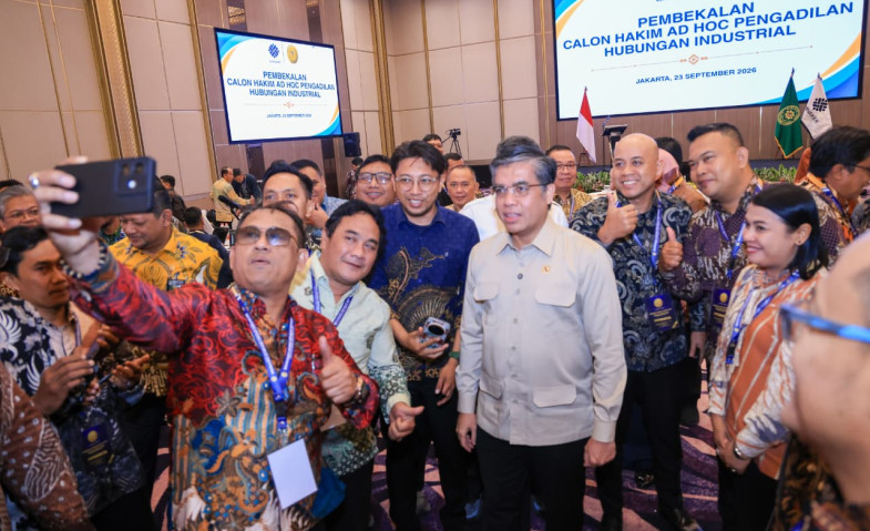 Menaker: Hakim Ad Hoc PHI Jaga Kepastian Hukum