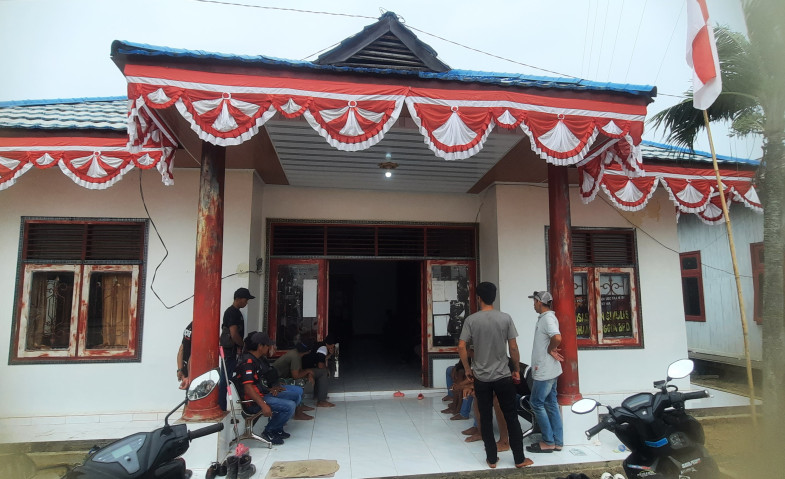 Puluhan Warga Datangi Kantor Desa Puan Cepak, Harap Selesaikan Persoalan Lahan
