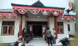 Puluhan Warga Datangi Kantor Desa Puan Cepak, Harap Selesaikan Persoalan Lahan