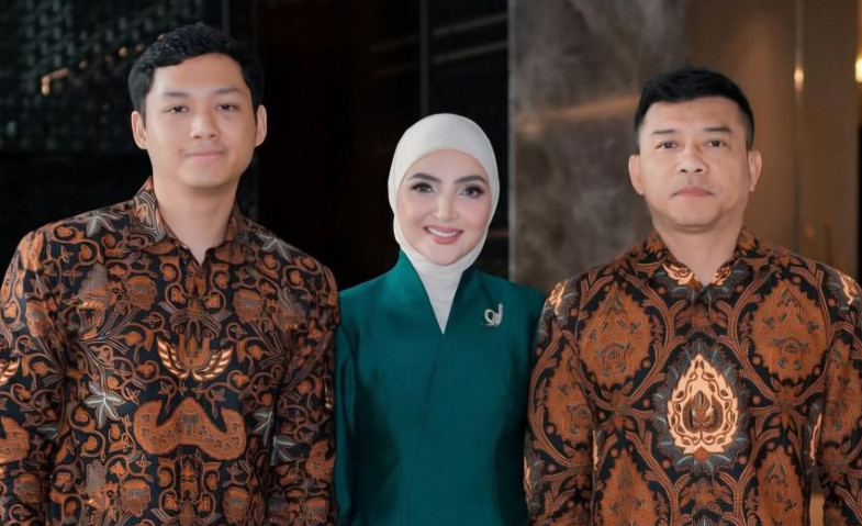 Ashanty Bantah Isu Tak Restui Azriel dan Sarah