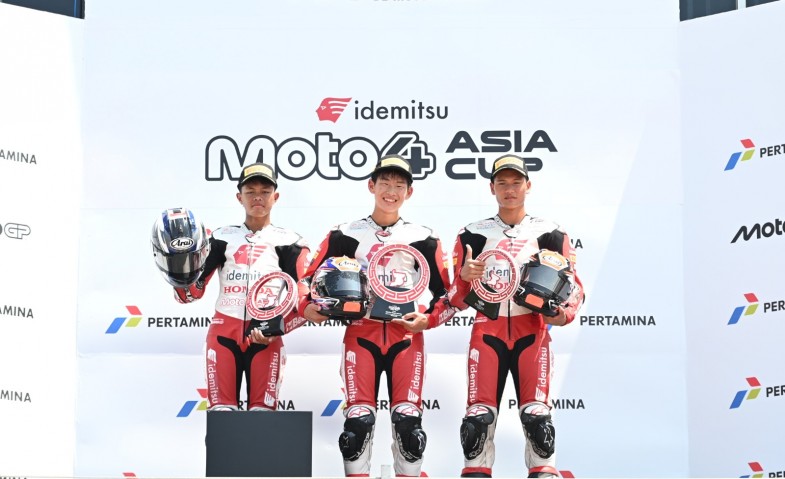 Bintang dan Resky Raih Podium Moto4 Asia Cup di Mandalika