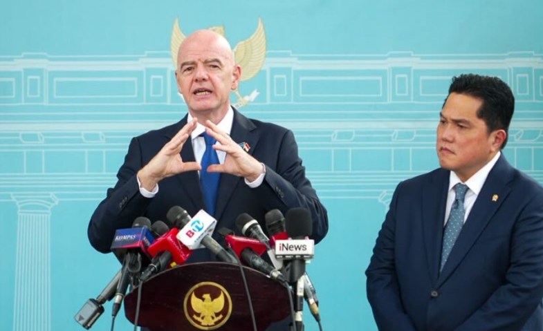 Presiden FIFA Sebut Sepak Bola Indonesia Makin Maju